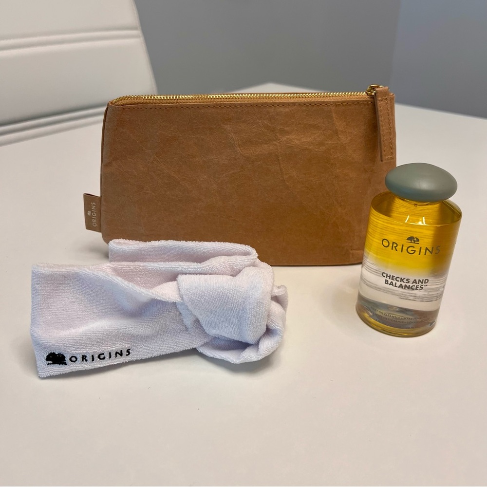 NEW ORIGINS FULL SIZE CHECKS & BALANCES MILKY OIL CLEANSER 5 OZ, HEAD BAND & BAG